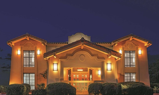 Midland Hotel | La Quinta Inn by Wyndham Midland