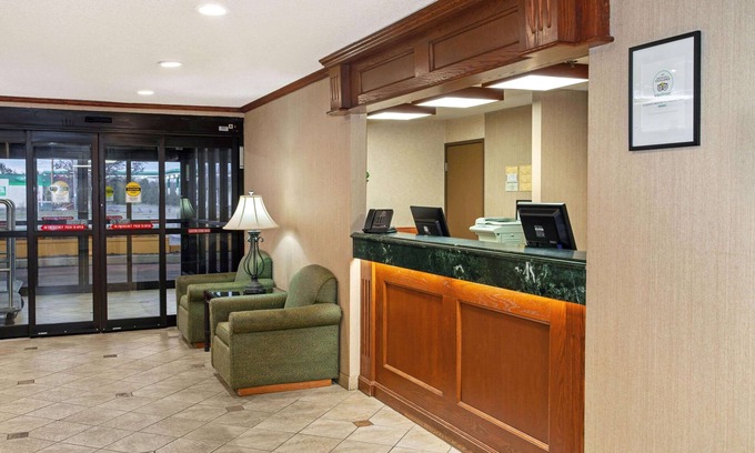 Stevens Point Hotel | La Quinta Inn & Suites by Wyndham Stevens Point
