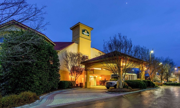 Morrisville Hotel | La Quinta Inn & Suites by Wyndham Raleigh Durham Intl AP
