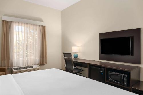Sunnyslope Hotel | La Quinta Inn & Suites by Wyndham Wenatchee