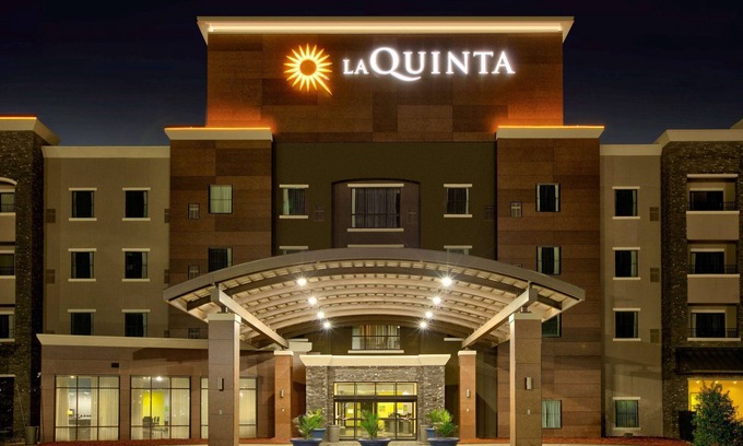 Lubbock Hotel | La Quinta Inn & Suites by Wyndham Lubbock Southwest