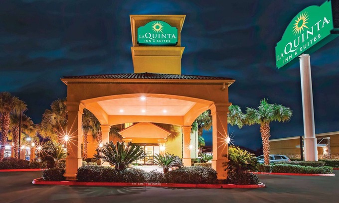 Beaumont Hotel | La Quinta Inn & Suites by Wyndham Beaumont West