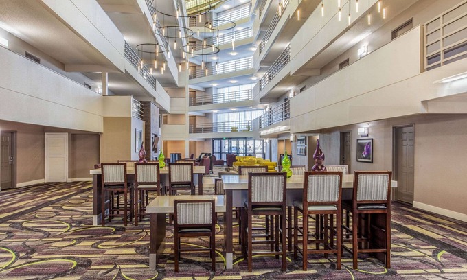 Lubbock Hotel | La Quinta Inn & Suites by Wyndham Lubbock West Medical Centr