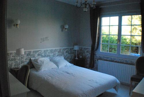 Vayres-sur-Essonne Bed & Breakfast | La Rachère