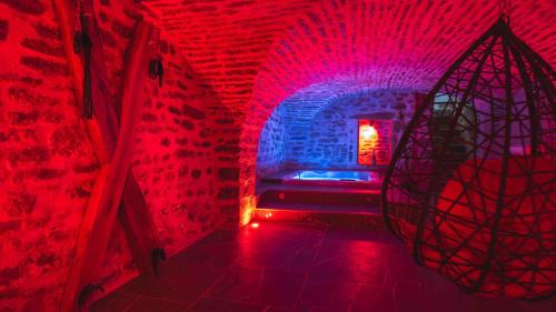 Besancon Apartment | La reine dorel chambre romantique