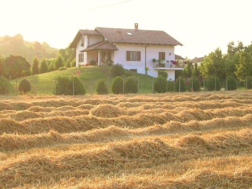 San Damiano dʼAsti Bed & Breakfast | La Riunda B&B