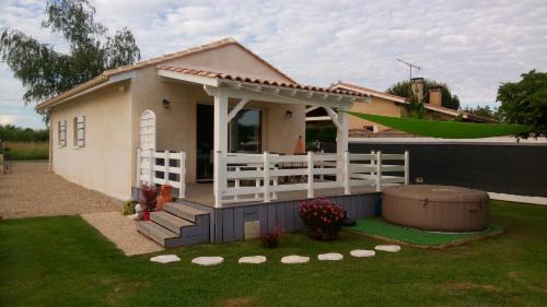 Pujols House | La Rivière