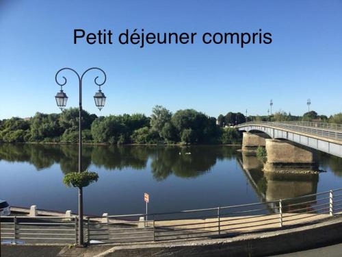 Saint-Jean-de-Blaignac Bed & Breakfast | La Riviere