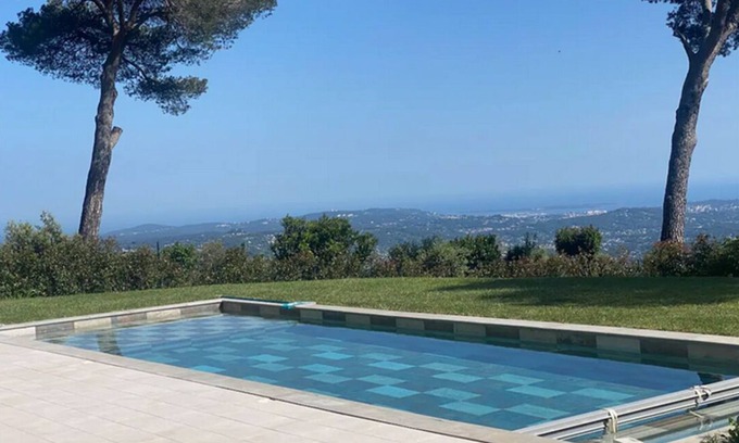 Grasse Apartment | La Roche dor Appartement Avec Piscine vue sur mer
