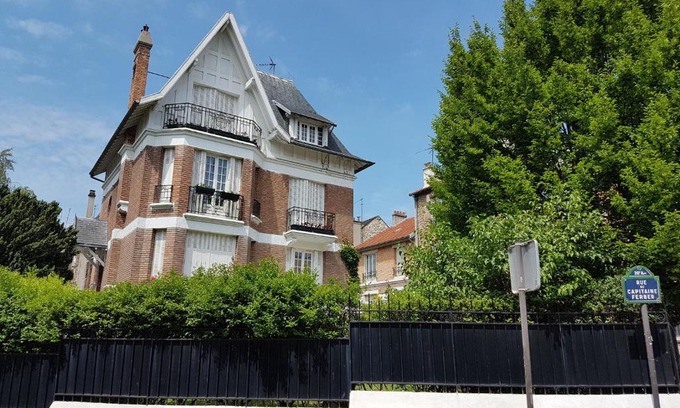 Saint-Fargeau Bed & Breakfast | La Romantique