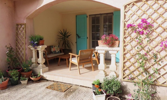 Speracedes Apartment | LA Rose & Le Loup, eco-vintage gite between sea and mountain