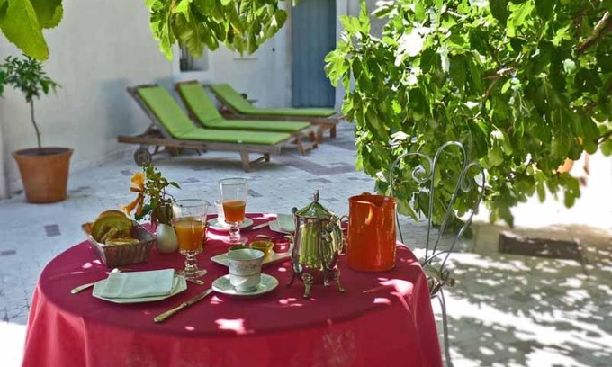 Aubagne Bed & Breakfast | La Royante