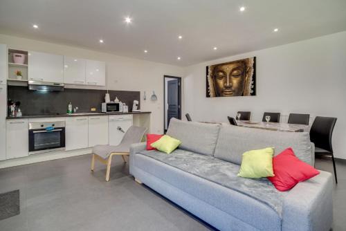 Montreuil House | La Sérénade Numéro 2