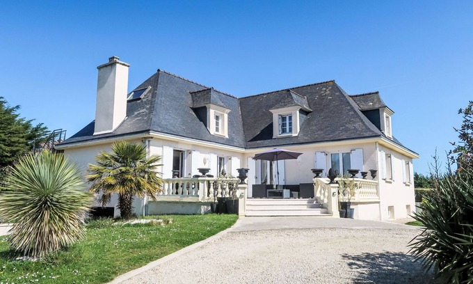 Plouneour-Trez House | La Sanaga by Interhome