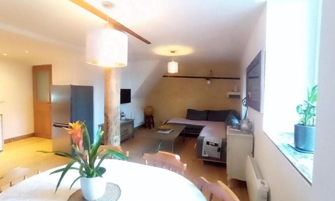 Saint-Martin-des-Entrees Apartment | La Sarriette proche des plages du débarquement
