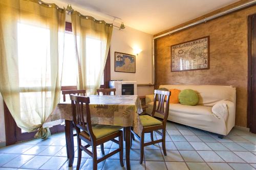 Porto Pozzo Apartment | La Sartia Apartment