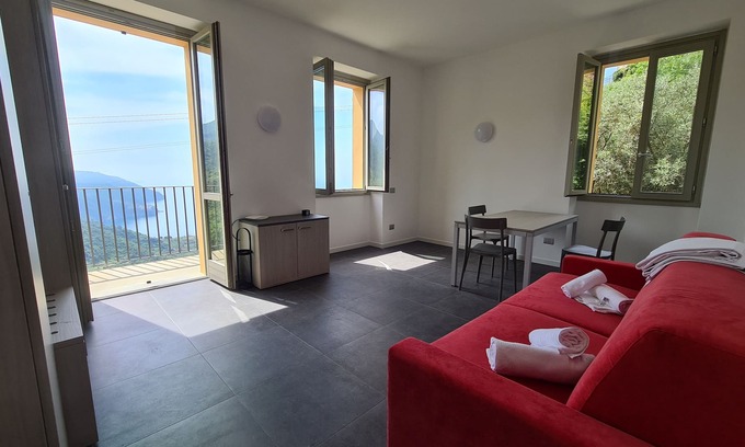 San Bernardino Apartment | LA SCUOLETTA FLAT ☆ SeaView & Relax ☆ HOMY 5 TERRE