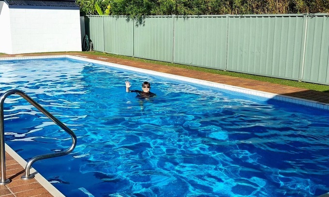 Iluka Apartment | La Sirena, jetty, pool, boat ramp, boat parking.