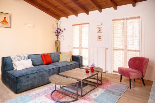 Arona Apartment | La Sorpresa - luxury apartment in historic city center