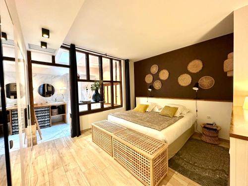 Chalons-en-Champagne Apartment | LA SUITE 48