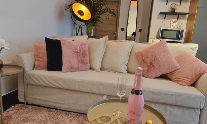 Liege Apartment | La suite de lati