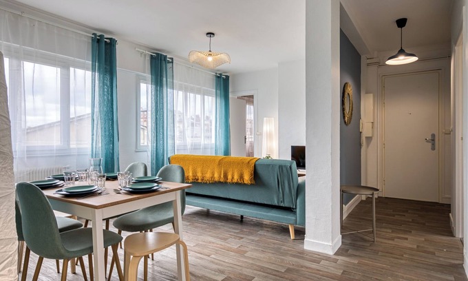 Centre Ville Rive Gauche Apartment | La Suite des 3 Tours : spacieux 3 chambres