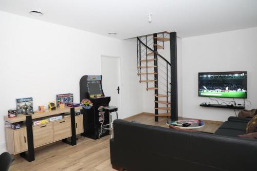Rethel Apartment | La suite Gaming - Suite 8 personnes