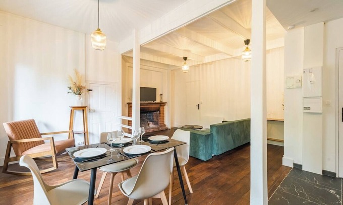Guingamp Apartment | La Suite Serenite, proche gare de Guingamp
