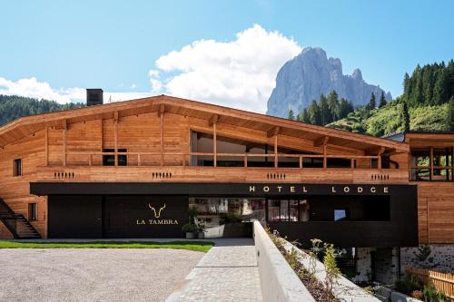 Santa Cristina Val Gardena Hotel | La Tambra - Hotel Lodge