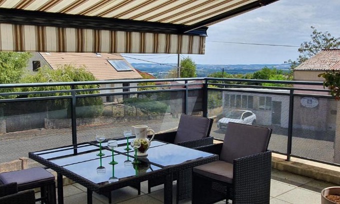 Montcenis Apartment | La Terrasse de Montcenis