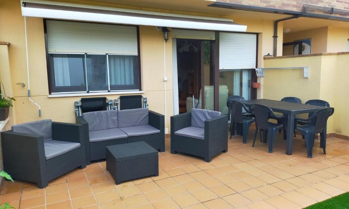 Posada de Llanes Apartment | La Tilar, apartamento con gran terraza a 3 km de la playa VUT-2574-AS