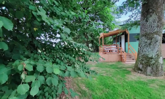Attignat Ski Chalet | La Tiny de Papy