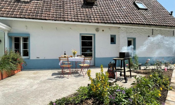 Fiennes House | La Tiote Maison