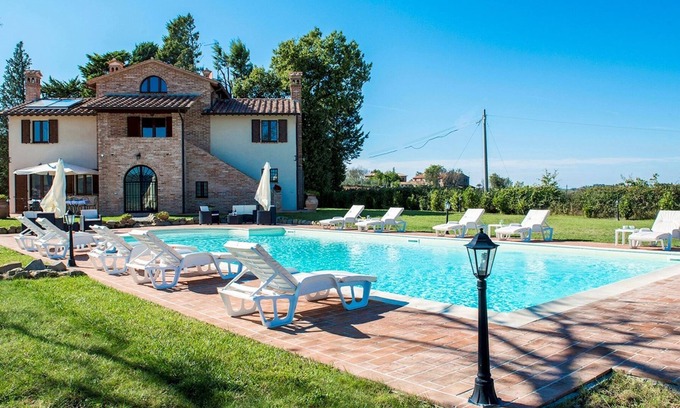 Castiglione del Lago Villa | La Torre dei Fagiani 8+2, Emma Villas