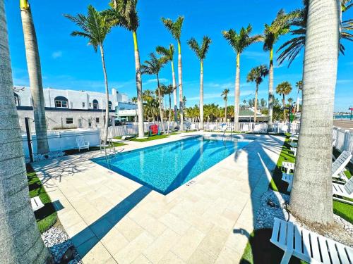 Pass-a-Grille Historic District Apartment | La Tortuga Historic Pass A Grille St Pete Beach 6