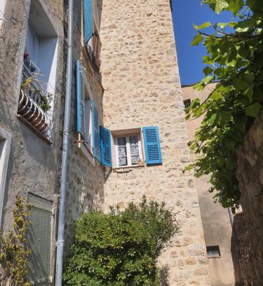 Bargemon Apartment | La tour des remparts