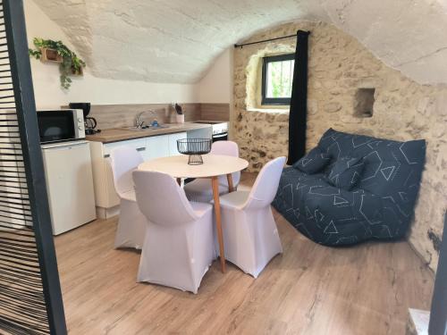 Rochefort-en-Valdaine Apartment | la tour du forgeron
