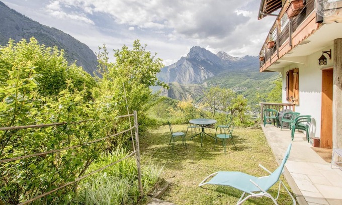 Saint-Martin-d'Arc House | LA Tour - St-martin-d'arc