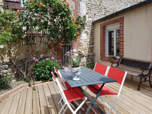 La Riviere-Saint-Sauveur House | La tourterelle