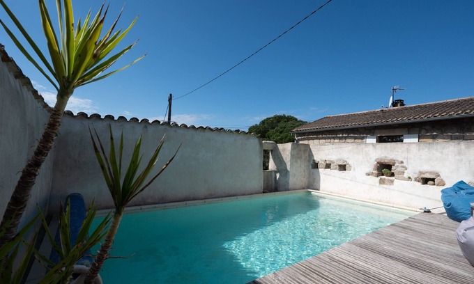 Saint-Julien-du-Serre House | La Trêve - Maison avec Piscine