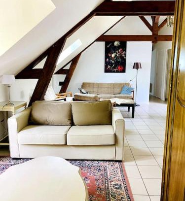 Quesnoy-le-Montant Apartment | La Tsarine - Cottage - Château Le Bas Bleu