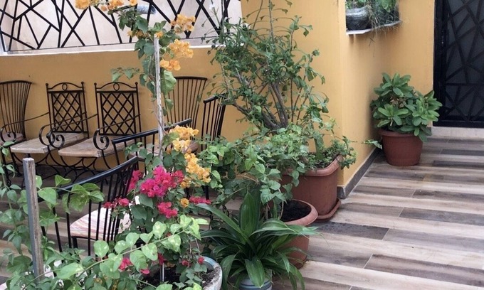 Dakar Apartment | La Tulipe D'été Appartement Chaleureux, Avec sa Belle Terrasse Fleurie