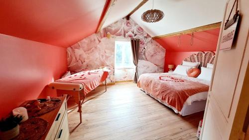 Saint-Denis-de-Mere House | La Vallée Secrète - Love Hôtel