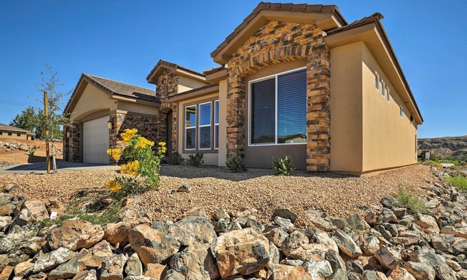 La Verkin House | La Verkin Home w/Hot Tub, Kayaks, & Bikes!