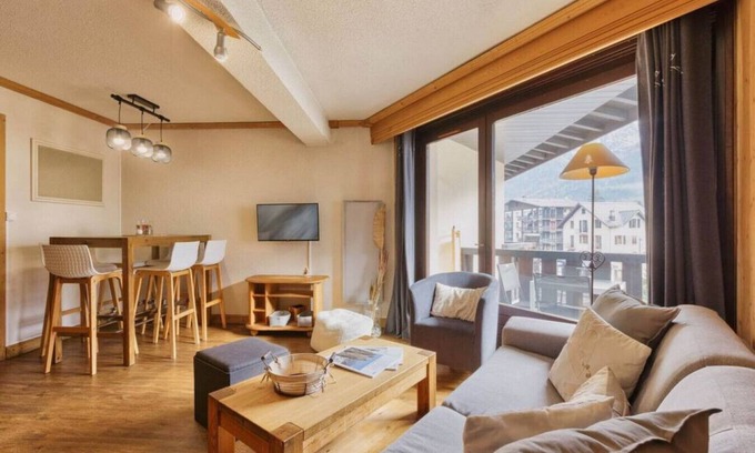 Les Houches Apartment | La Verte · Appart 2CH Familial 6pers 5mins des Pistes Vue