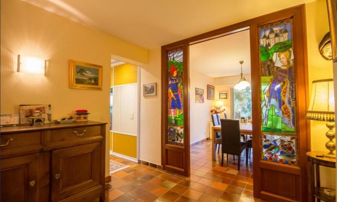 Queven House | La Vie Au Roze