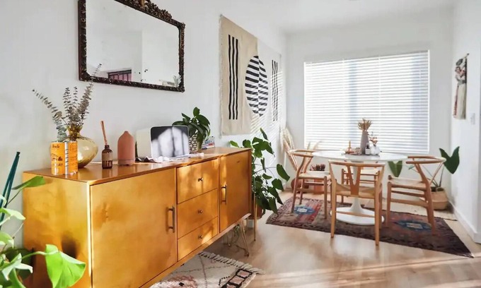 Los Angeles Apartment | La Vie en Rose 2n