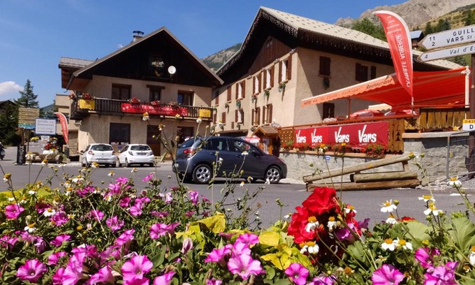 Vars Hotel | La Vieille Auberge
