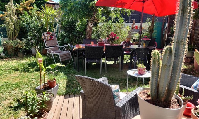 Beauchastel House | La Villa Bleue