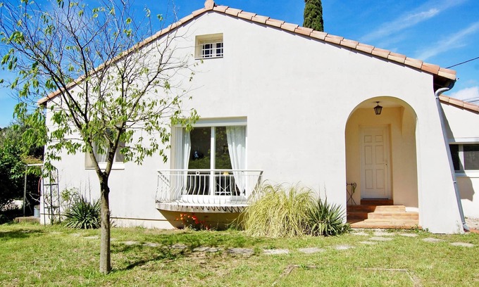 Vezenobres Villa | La Villa des Gardies